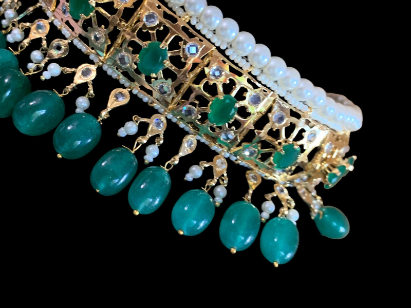 bridal_choker_with_emerald_and_pearls_klip2deal