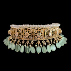 exclusive_wedding_necklace_with_emeralds_klip2deal