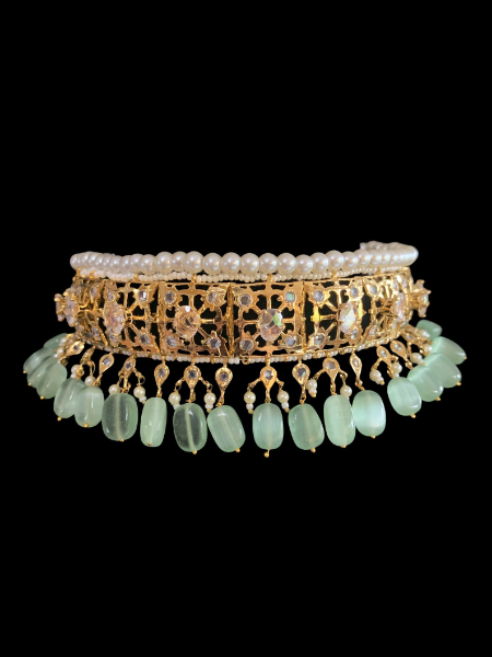 exclusive_wedding_necklace_with_emeralds_klip2deal